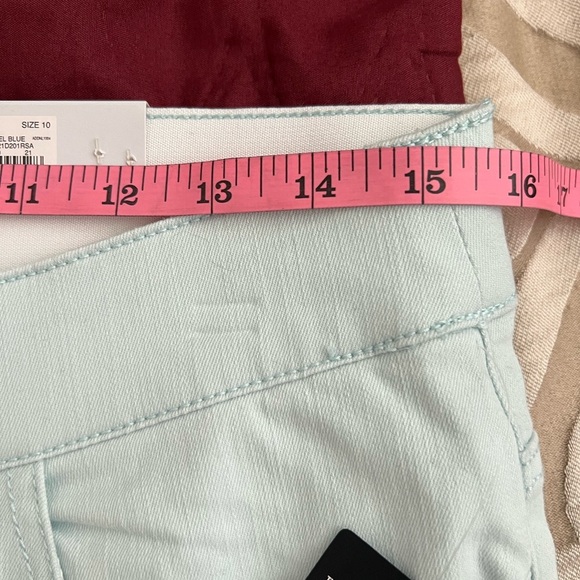 Croft& Barrow Skinny MID RISE SLIM THROUGH HIP & THIGH SKINNY LEG opening NWT - Picture 8 of 10